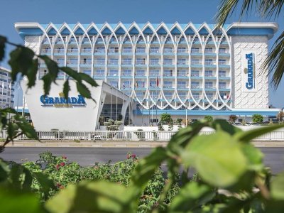 Фото отеля Granada Luxury Beach 5*