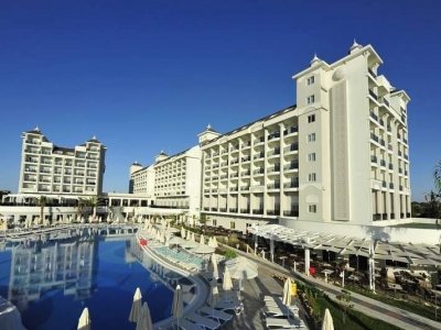 Фото отеля Lake & River Hotel 5*