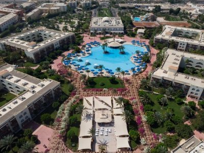 Фото отеля Desert Rose Resort 5*