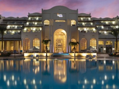 Фото отеля Royal Lagoons Resort & Aqua Park 5*
