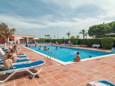 Фото отеля Hotel Comarruga Platja 3*
