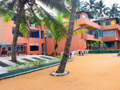 Фото отеля Roy Villa Beach Hotel 2*