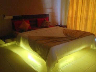 Фото отеля Shangrela Beach Resort 2*