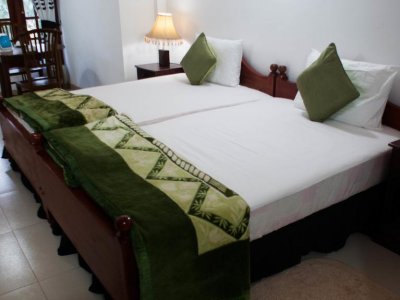 Фото отеля Sunhill Hotel 2*
