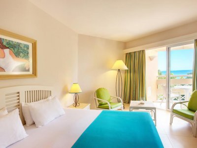Фото отеля Merville Beach 3*