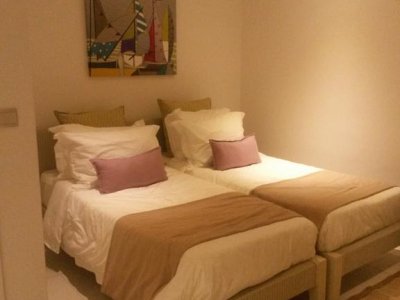 Фото отеля West Island Resort 4*