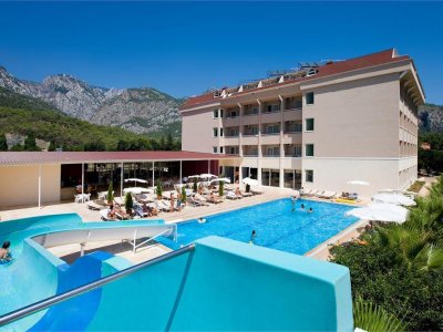 Фото отеля Castle Park Hotel 3*
