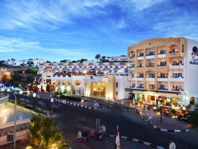 Фото отеля TROPITEL NAAMA BAY 5*