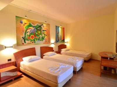 Фото отеля Saranda International Hotel 3*  