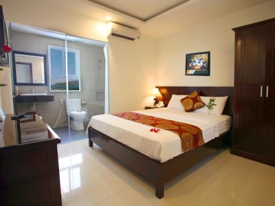 Фото отеля AZURA HOTEL NHA TRANG 2* 